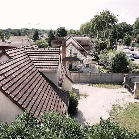Apakabar - Proche Gare Melun, Parking Prive, Netflix Bed & Breakfast