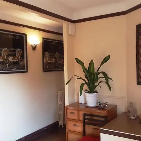 Bed & Breakfast Apakabar - Proche Gare Melun, Parking Prive, Netflix 3*
